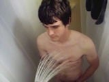 Aaron Bender Showers - dudetube